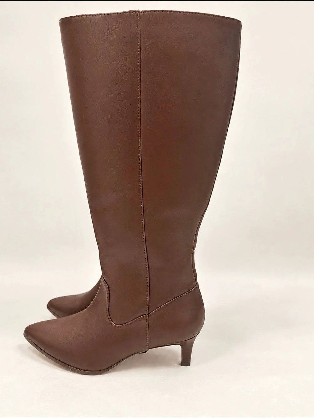 Forever 21 Brown Heeled Boots US 7 NWT